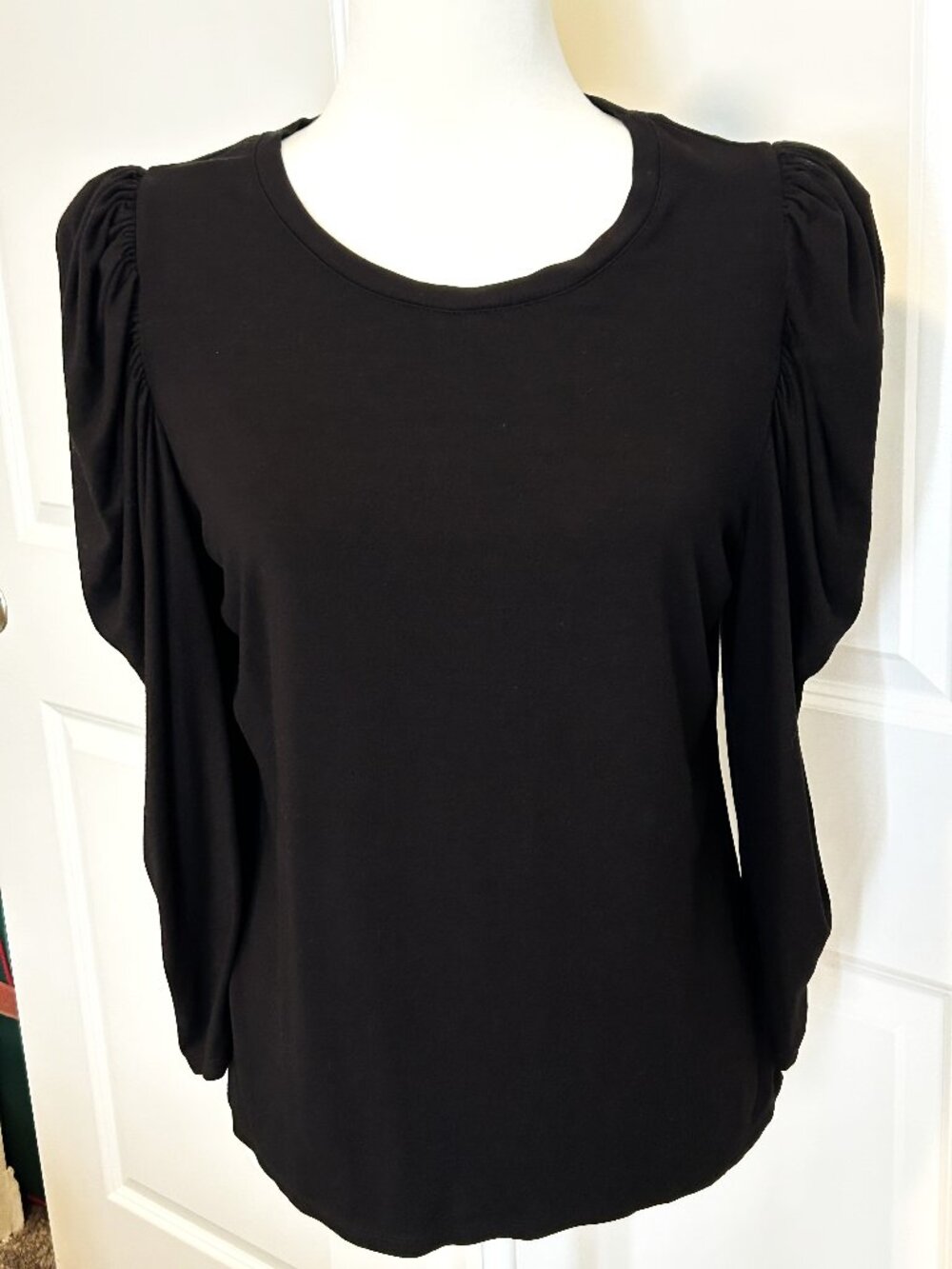 Chico's puff sleeve black top, size medium
